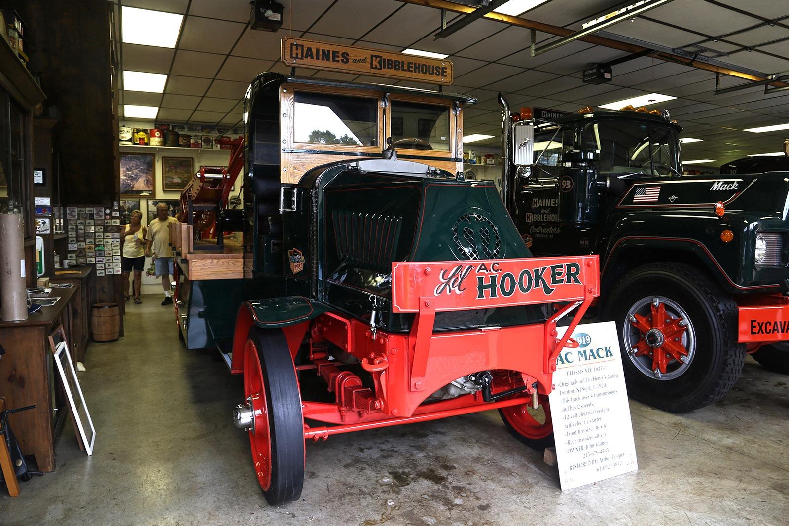 Mack Truck Legacy Museum: collection photo 4